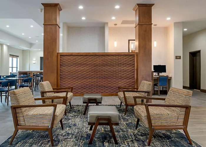 Comfort Suites